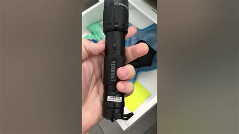 how to use vipertek taser.